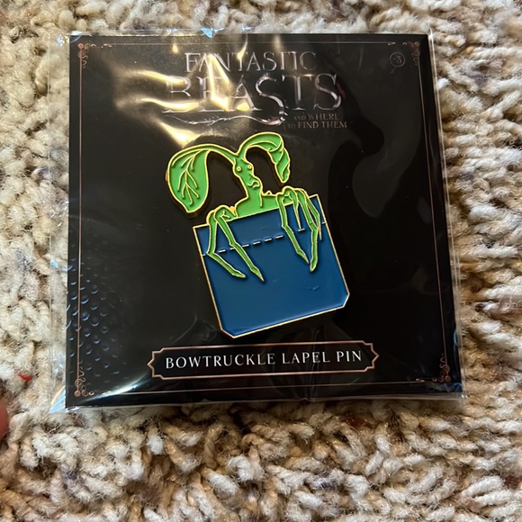 BNWT exclusive Lootcrate Fantastic Beasts and Where to Find Them collector’s set - Picture 6 of 7